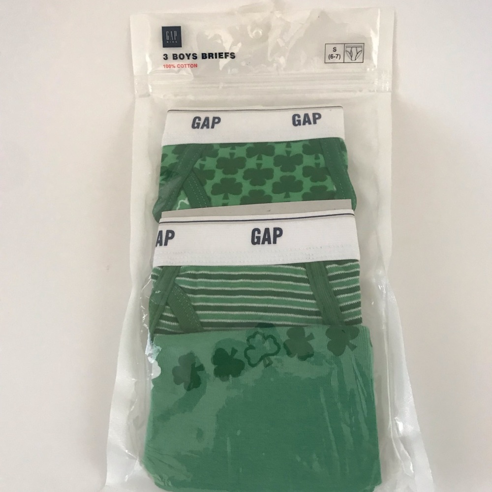 Gap boys underwater three back size A 6-7